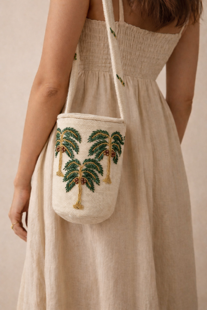 Wayuu mochila bag in Palmas del Paraiso design